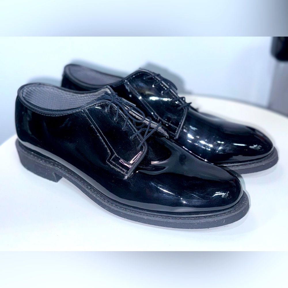 Men’s Bates Uniform Oxford Dress Shoes
Gloss Black 
Men’s Size 11.5 E
NWOT